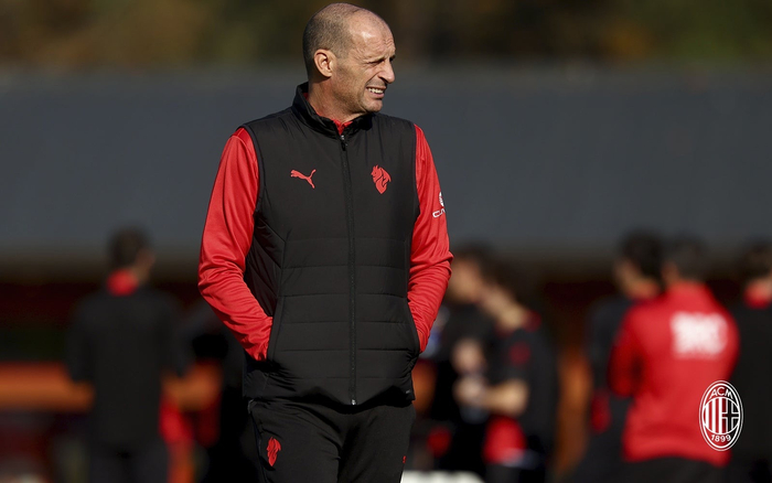 jiuyou官网入口-关于AC米兰训练开放日，加时末段篮板制胜引欢呼，德甲在即，赛季目标并未改变的信息-jiuyou官网入口